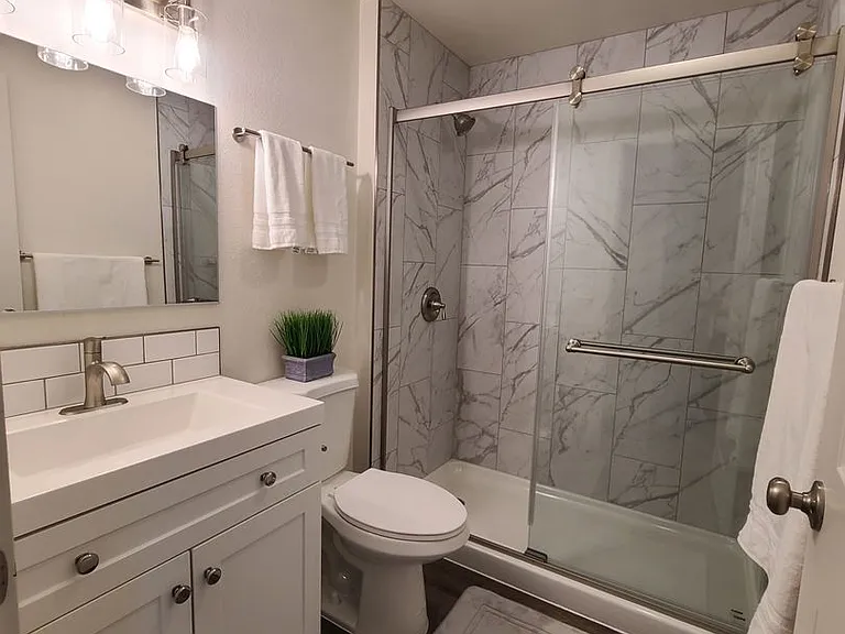 827 E Ermina Ave — Photo 5