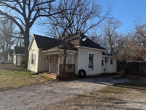 2nd image of 1621 W Chestnut Street