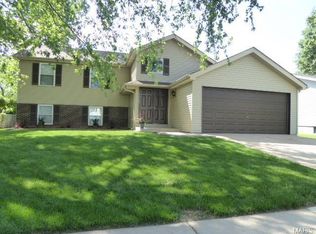4053 Bugle Bend Dr, Florissant, MO