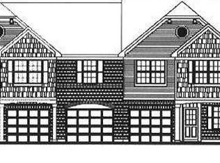 2085 Commons Circle Dr, Batavia, OH 45103