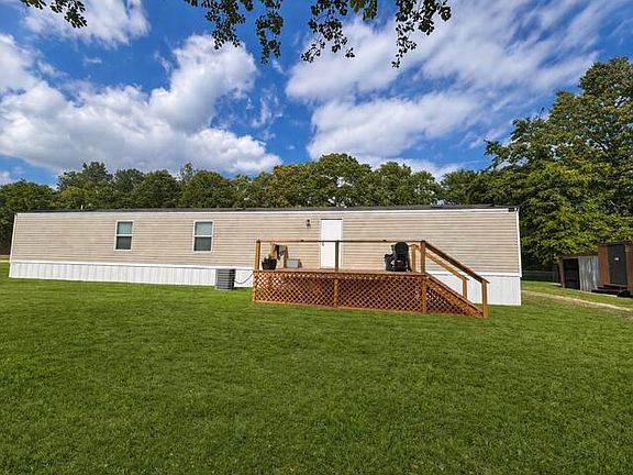 2nd image of 3124 Shaw Rd