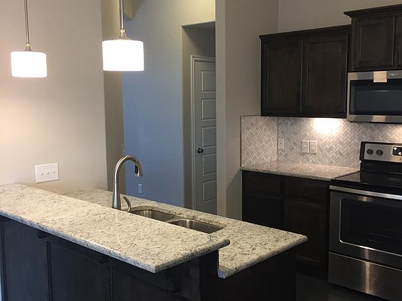 Kitchen breakfast bar 