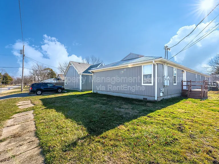 1118 W Fairplay St #A — Photo 23