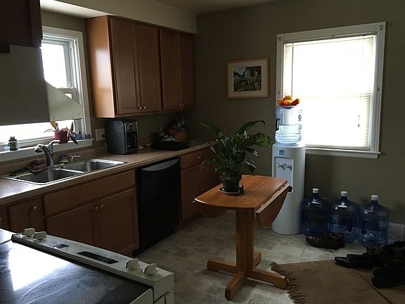 3rd image of 407 Weston Ave
