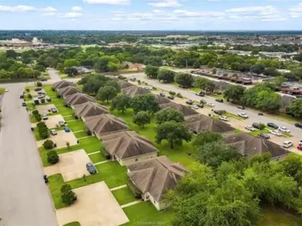 1714 Medina Dr, College Station, TX 77840