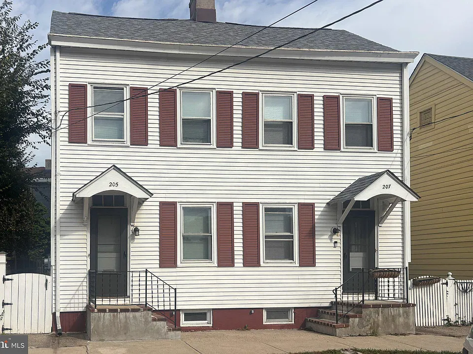 207 Prince St