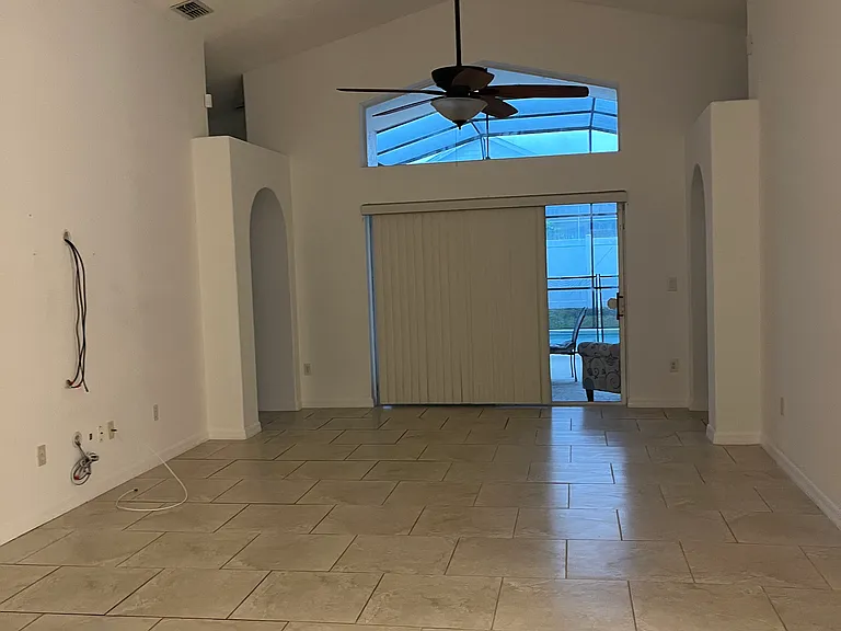 107 S Roma Way — Photo 20
