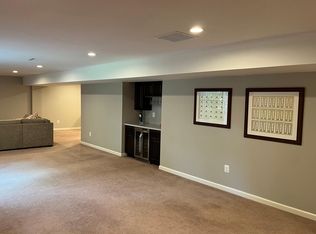 6410 Abingdon Pl #B, Warrenton, VA 20187