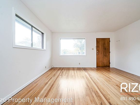 4th image of 135 E Westminster Ave #135