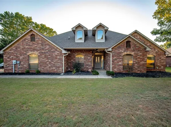 8621 Blue Heron Cv, Edmond, OK 73034
