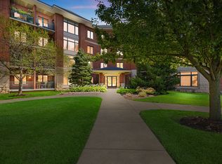 855 E 22nd St APT 214, Lombard, IL 60148