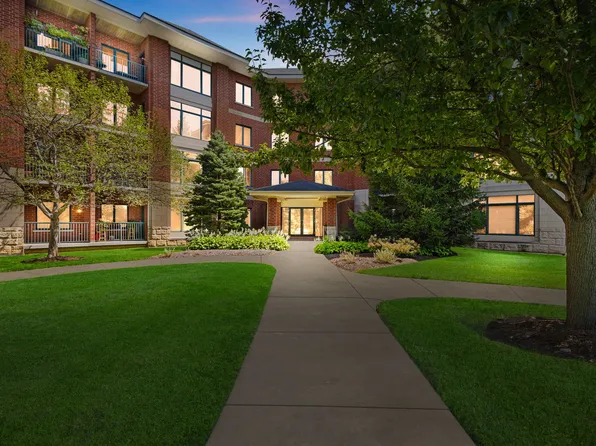 855 E 22nd St APT 214, Lombard, IL 60148