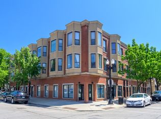 2401 S Oakley Ave #206, Chicago, IL 60608