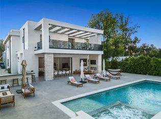 5702 Melvin Ave, Tarzana, CA 91356