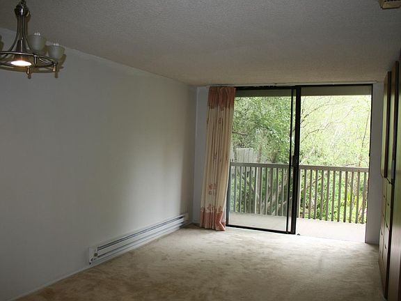 3rd image of 5220 Shelter Creek Ln