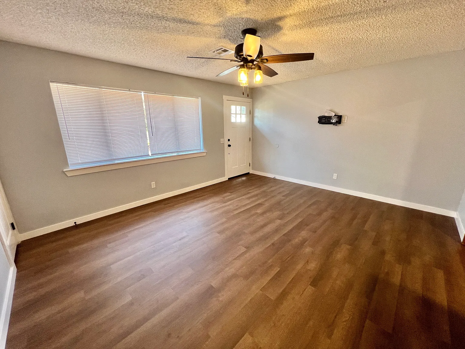 3 bed, 1116 sqft, $1,500 — Photo 3