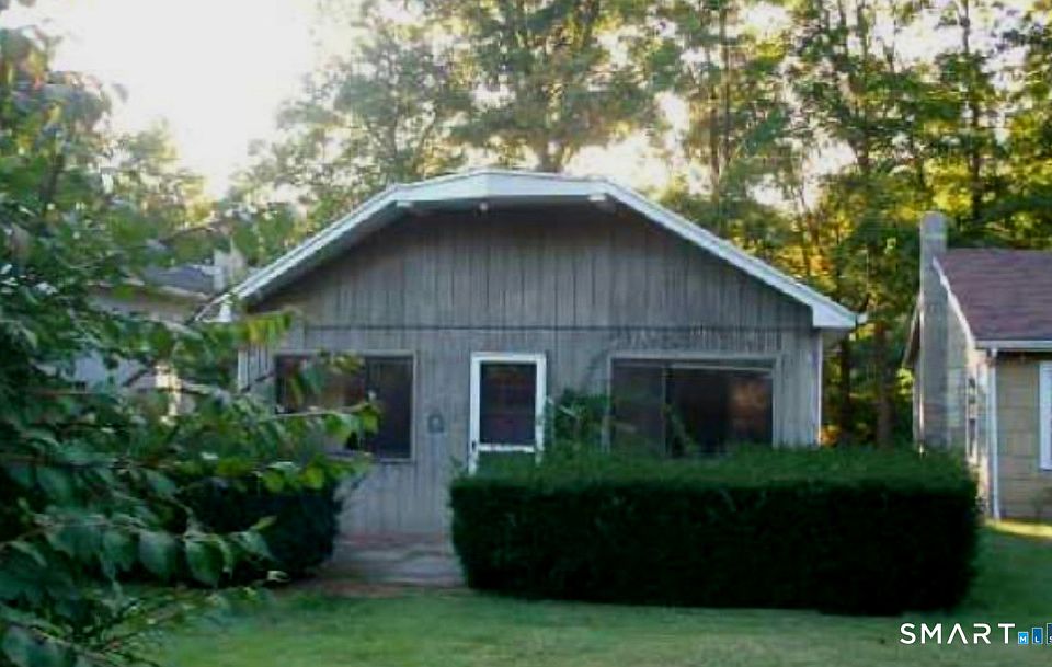 1st image of 203 Lee Farm Drive