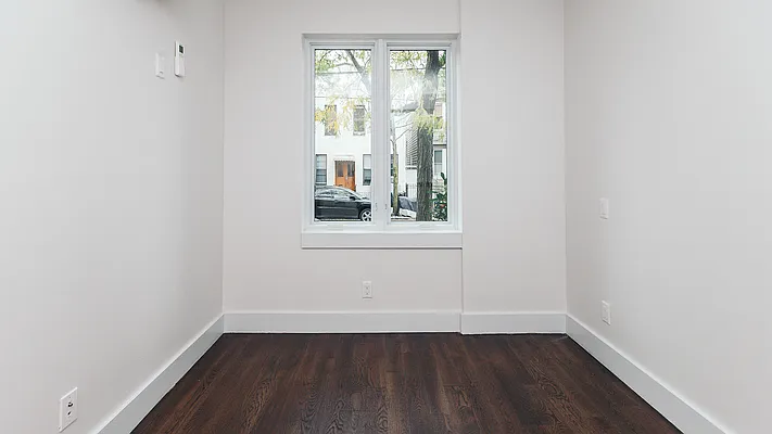 Rented by Nooklyn NYC LLC | media 9