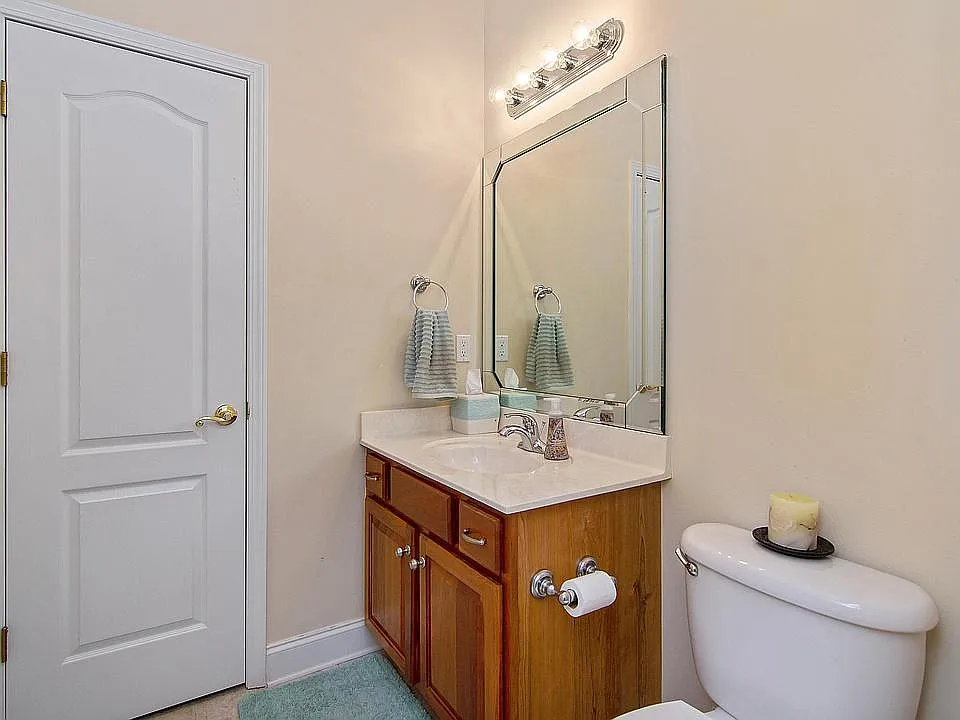 Building Photo - 2396 Palm Harbor Dr