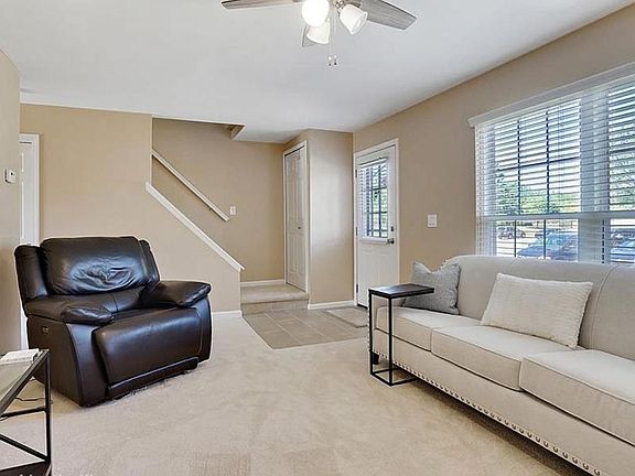 3rd image of 24627 Bashian Dr #1