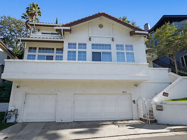 3832 Shannon Rd — Photo 3