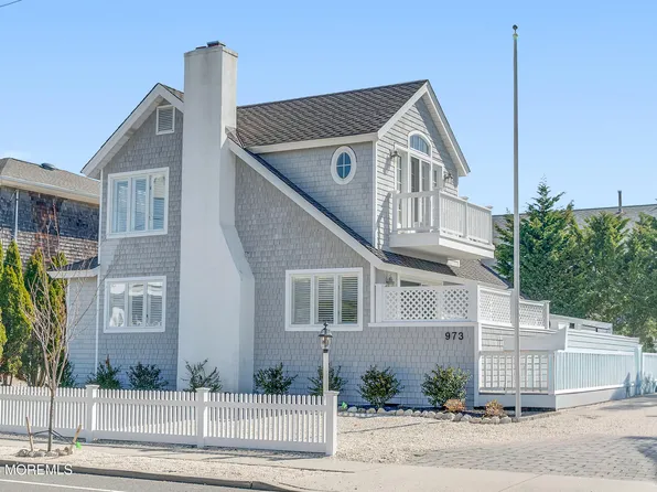 973 Ocean Ave, Mantoloking, NJ 08738