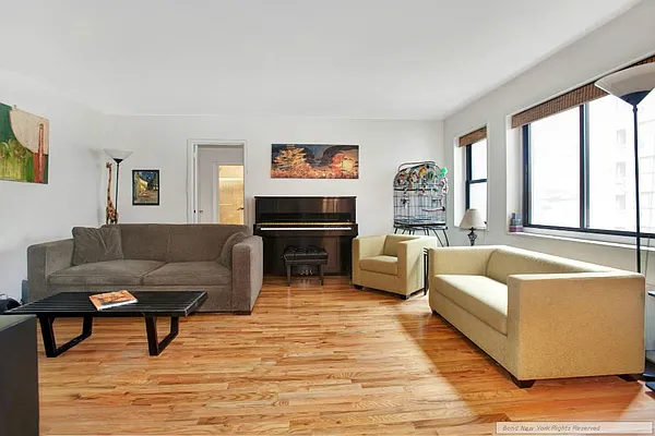Sold by Bond New York | media 10