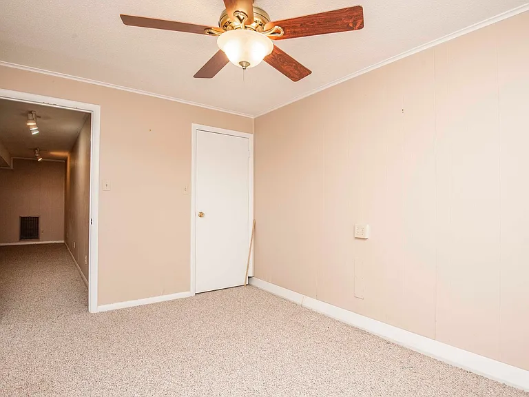 3924 Arline Dr — Photo 51