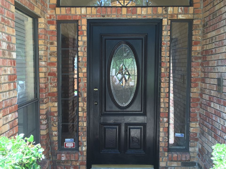 1st image of 105 Stone Mountain Ct