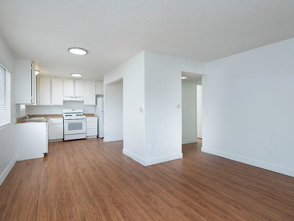 3 bed 2 bath in the heart of San Diego