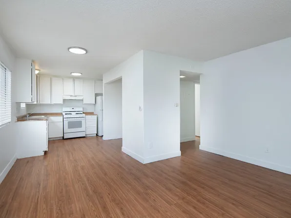 3 bed 2 bath in the heart of San Diego, 3845-59 50th St #5, San Diego, CA 92105