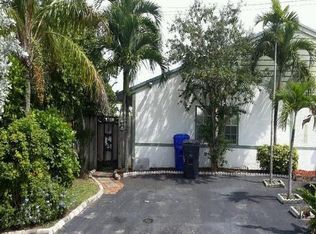 7165 SW 11th Ct, North Lauderdale, FL 33068