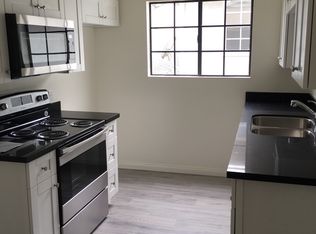 1907 W Victory Blvd, Burbank, CA 91506