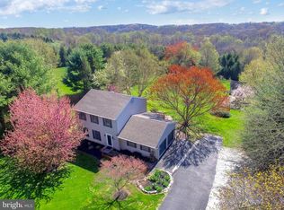 6709 Reynolds Mill Rd, Seven Valleys, PA 17360