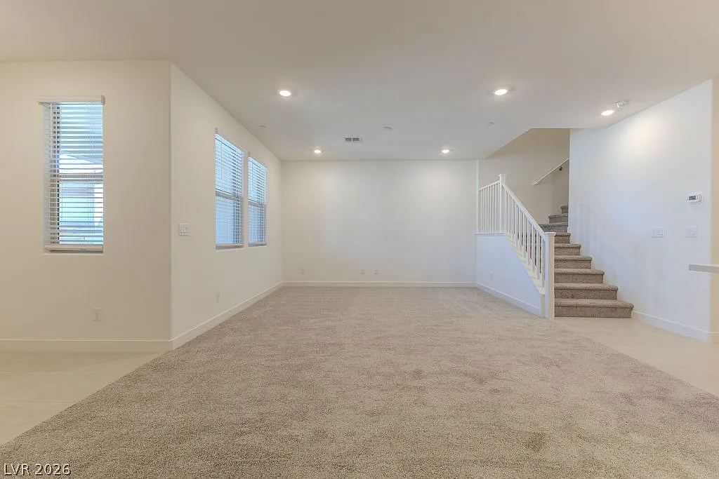 3 bed, 2.5 bath, 1545 sqft, $2,500 — Photo 3