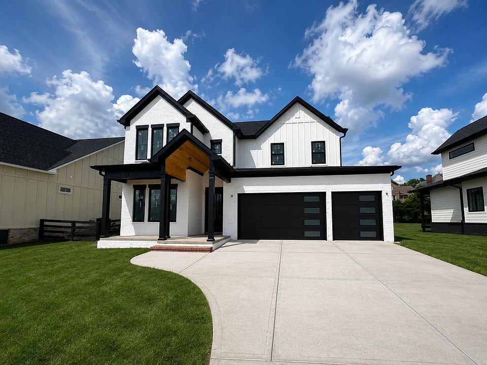 1st image of 815 Bellerive Blvd
