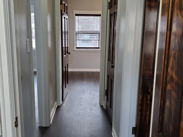 138 Elmwood Dr — Photo 8