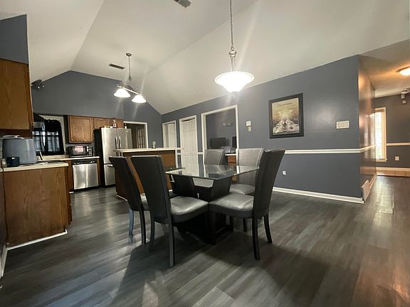 5th image of 7793 Grouse Hollow Cv