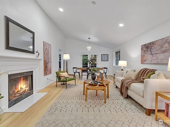 3rd image of 931 Alderwood Lane