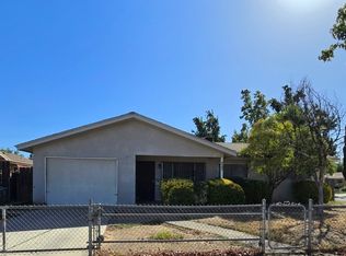 2545 W Lansing Way, Fresno, CA 93705