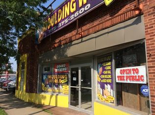 6009 S Archer Rd, Summit, IL 60501