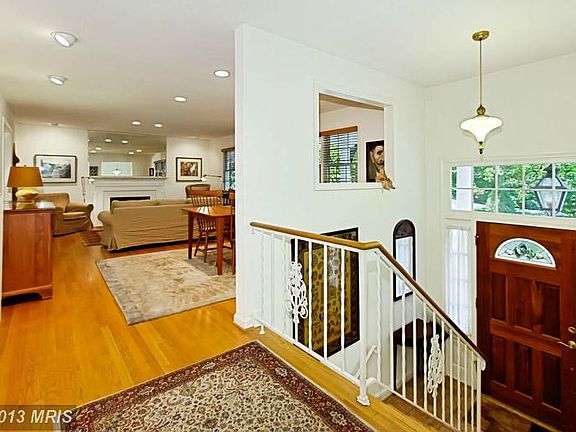 2nd image of 6406 Waterway Dr