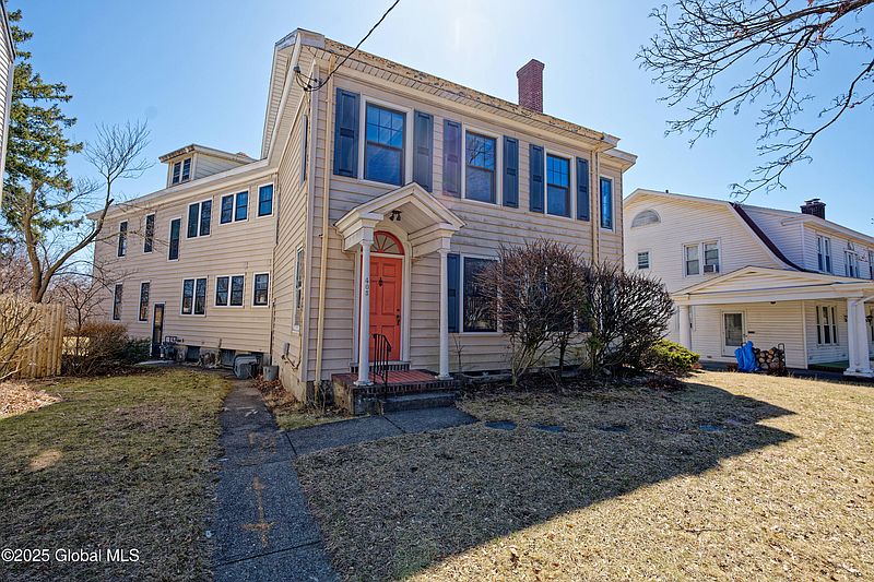 3rd image of 405 Manning Boulevard