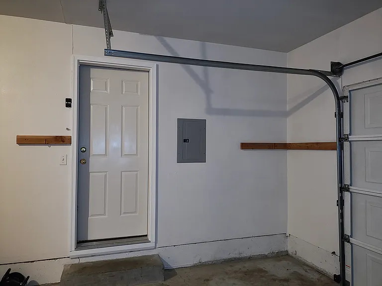 2620 Vintage Ave SE — Photo 29