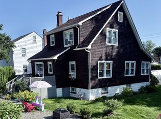 8 Harper Ave, Montrose, NY 10548