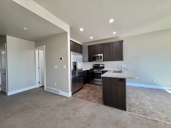 3179 W Prairie Grass Dr, Lehi, UT 84043