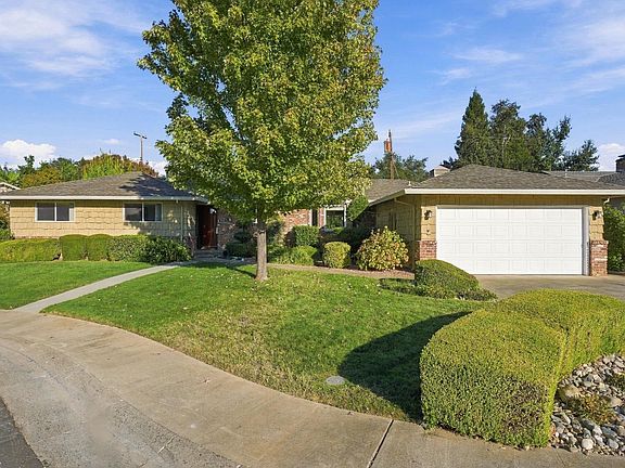 2nd image of 3721 Laura Ct