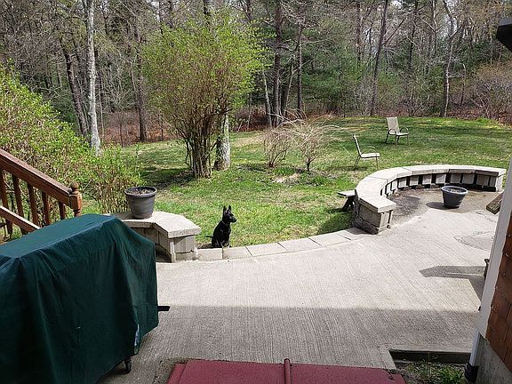 3rd image of 73 Bournehurst Dr