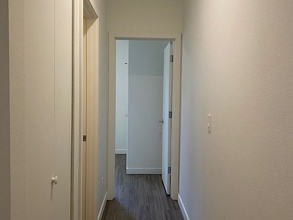 4th image of 450 NE Jessup St #2D