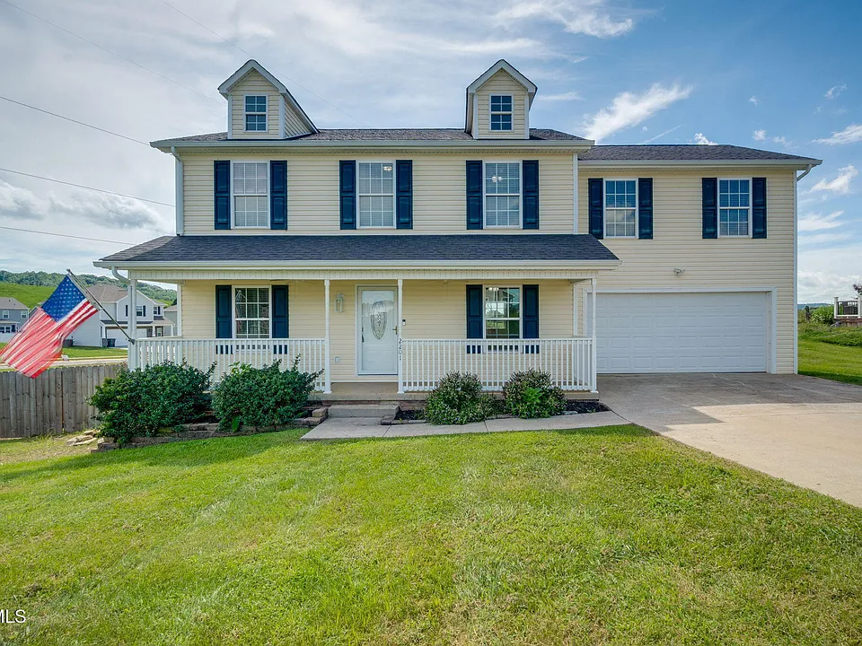 2201 Fox Meadows Cir